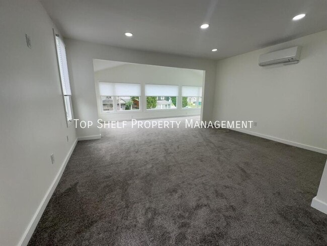 Building Photo - 3719 3rd St