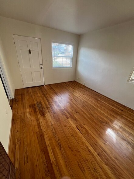 Building Photo - 4175 4th Ave