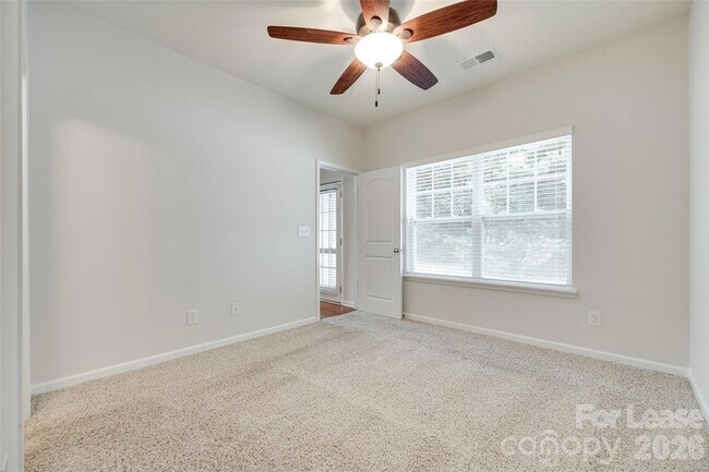 Building Photo - 1430 Harpers Inlet Dr