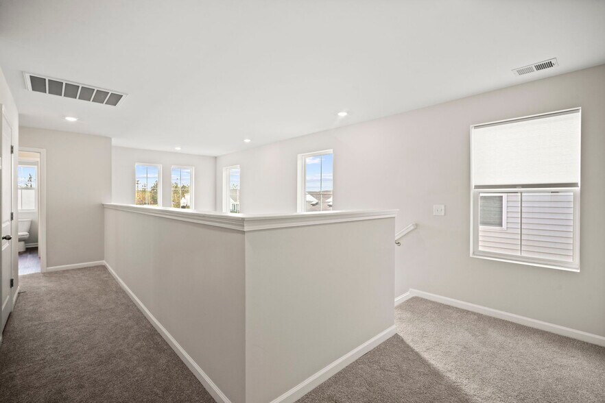 Building Photo - 567 Dreher Dr