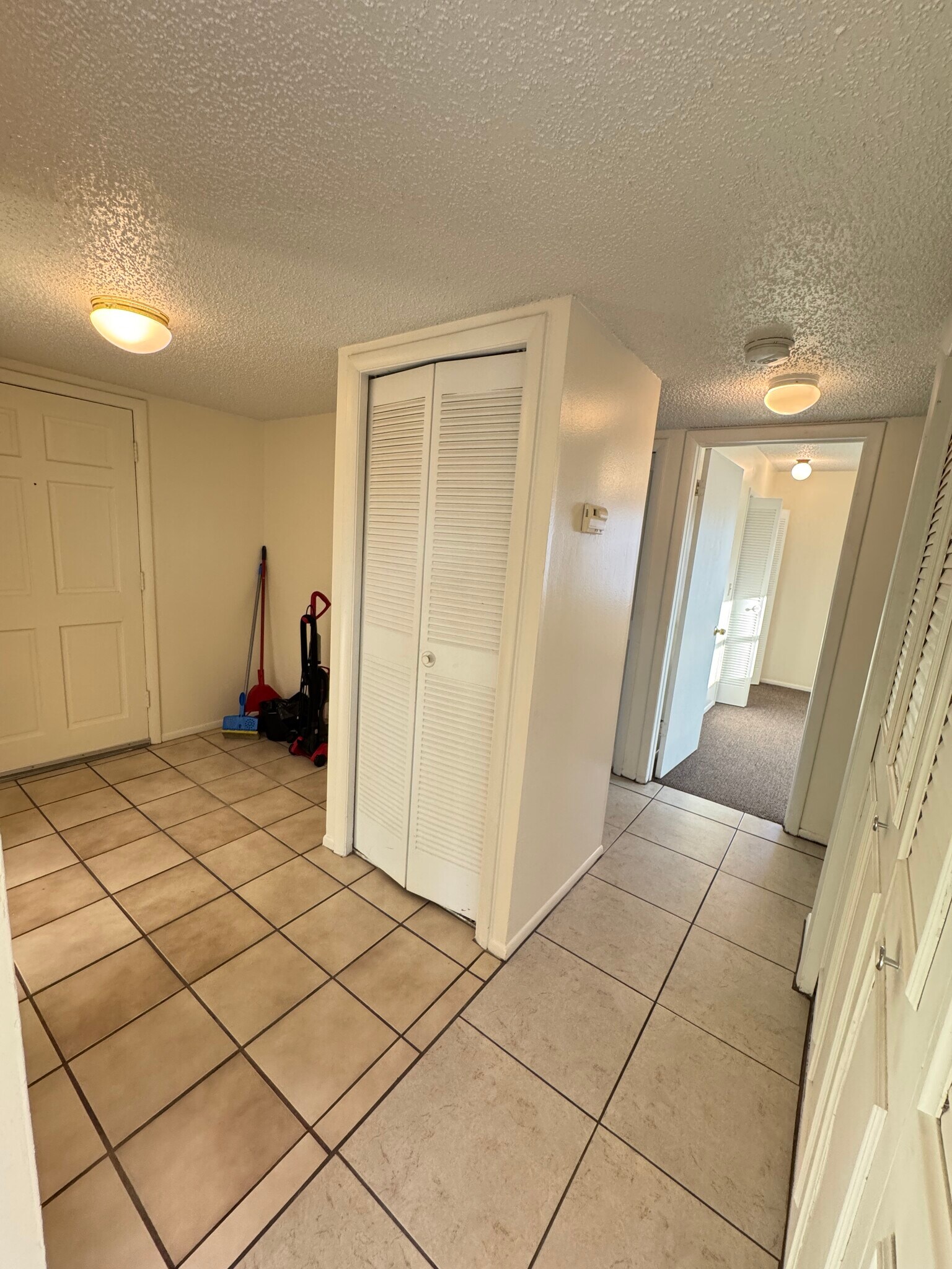 Building Photo - 4008 Audubon Dr