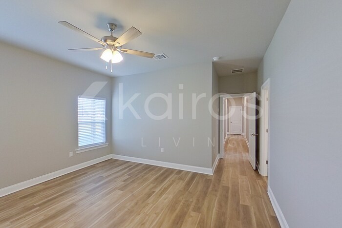 Building Photo - 18837 Seabiscuit Ln