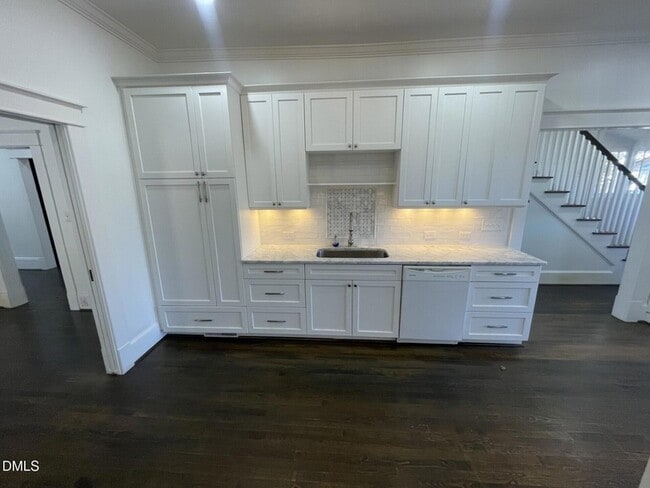 Building Photo - 313 Calvin Rd