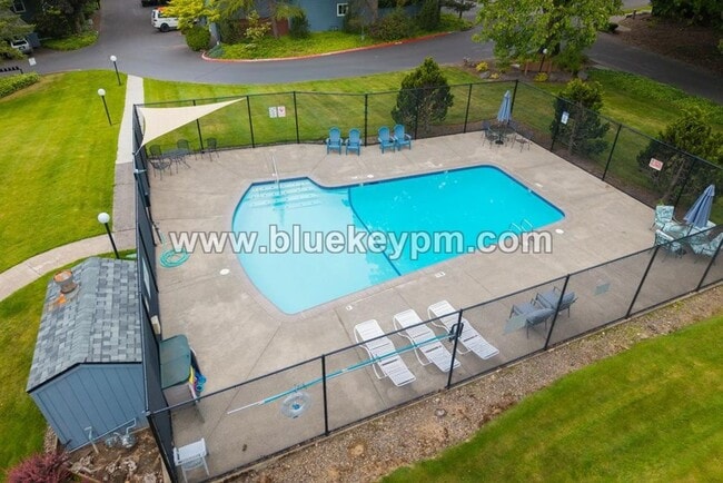 Building Photo - 2 Bed, 1 Bath Condo at Franciscan Condomin...