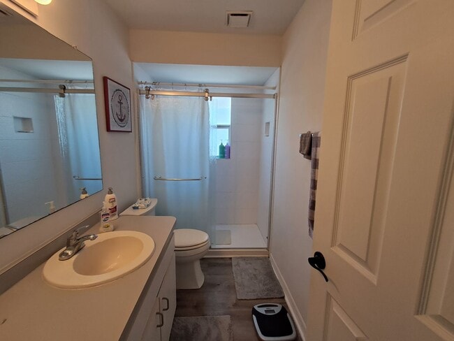 Building Photo - 13731 Markham Ln