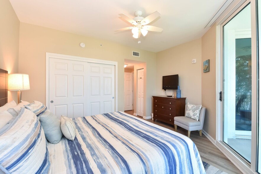 Building Photo - 4203 Indian Bayou Trl