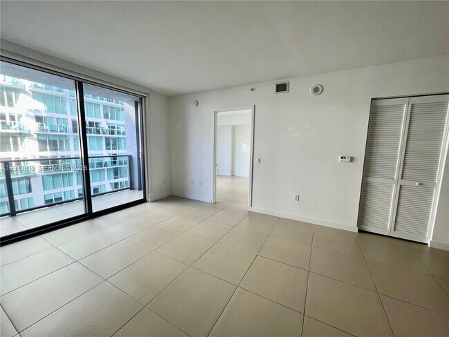 Building Photo - 31 SE 6th St