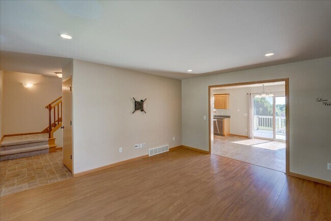 Building Photo - 4735 Valor Way