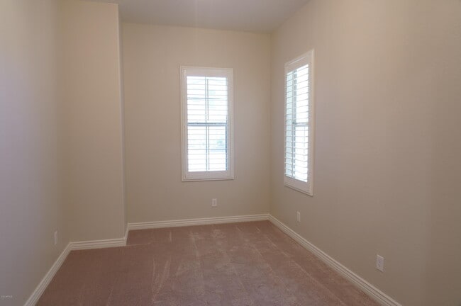 Building Photo - 10274 W Fetlock Trail