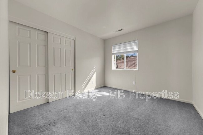 Building Photo - 2447 Anqua Dr