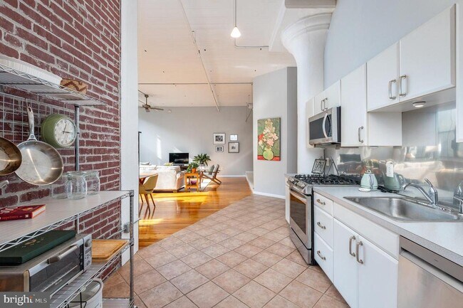 Building Photo - 314 N 12th St