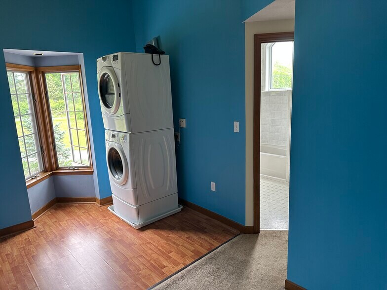 Laundry Room 2 - 24 Haverhill St