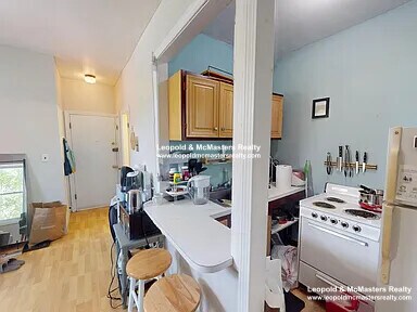 Primary Photo - 36 Winchester St