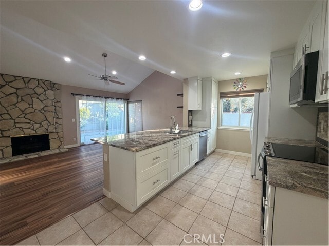 Building Photo - 14852 Rattan St