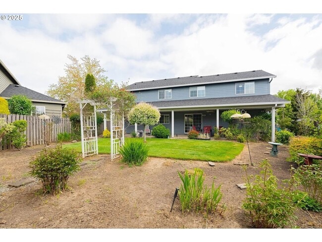 Building Photo - Spacious 4BR, 3 Bath House in Felida