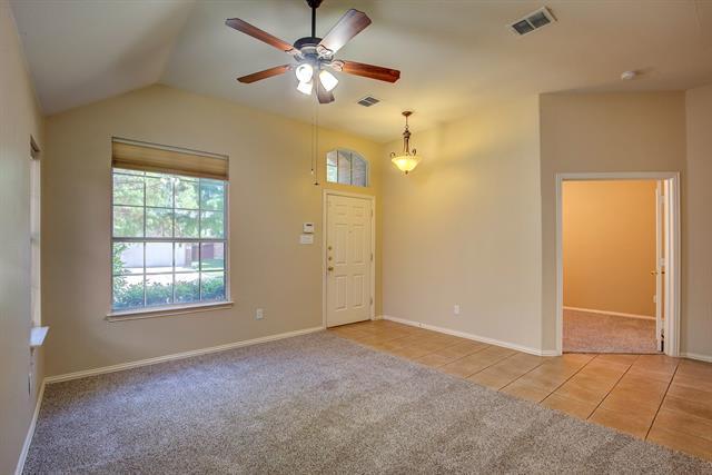 Building Photo - 9741 Hathman Ln