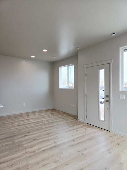 Building Photo - 2786 Caspian Wy