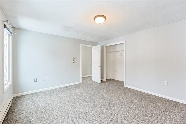 Building Photo - 835 Mt Hope St