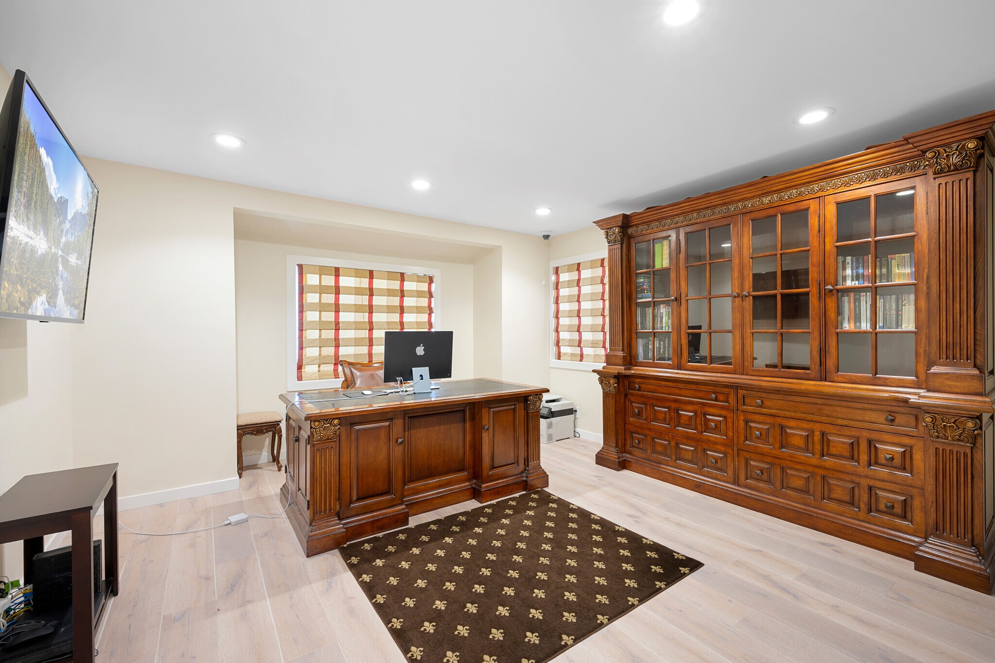 Building Photo - 3331 Oakmont View Dr