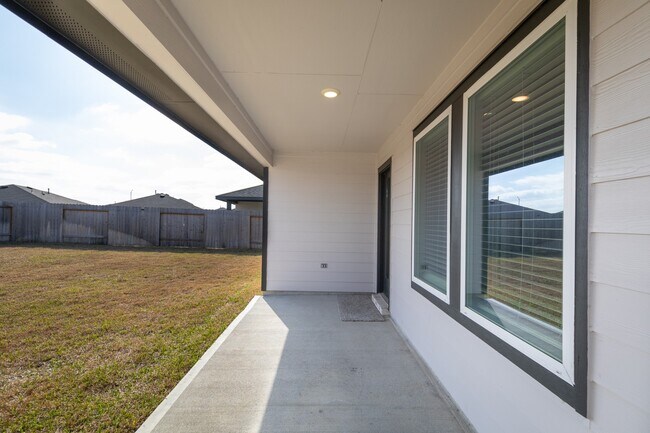 Building Photo - 3915 Sparkman Ln