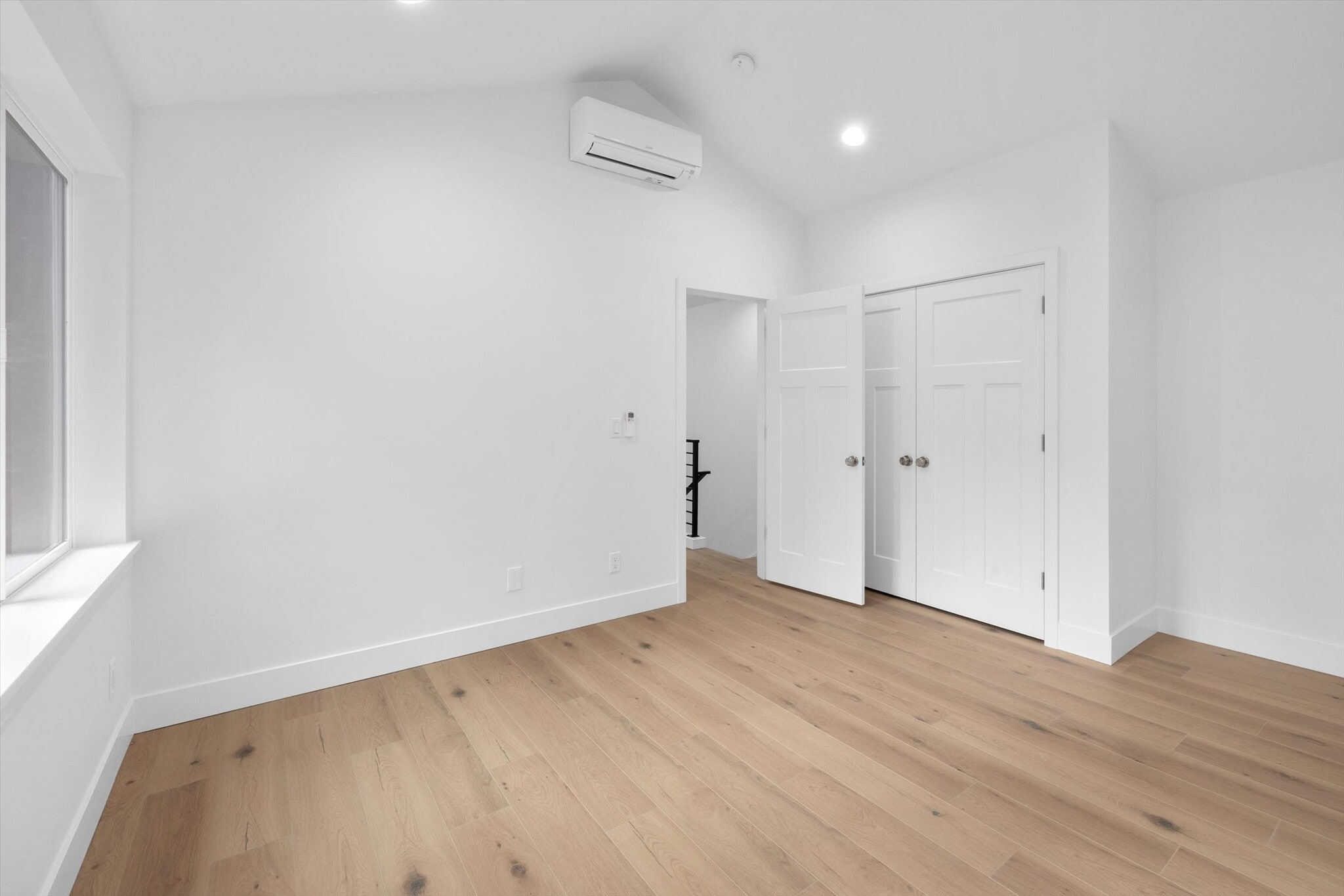 Building Photo - 14337 22nd Ave NE