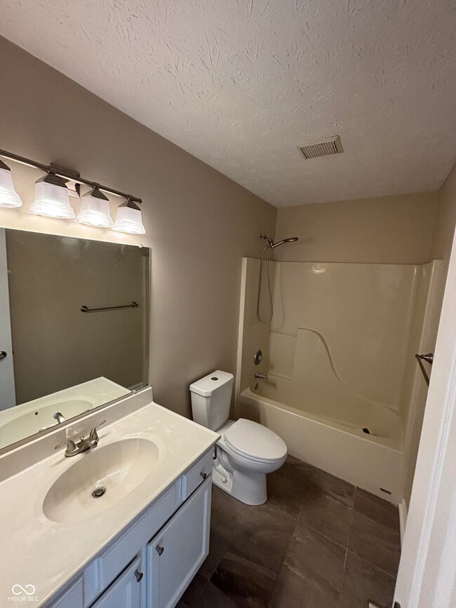 Building Photo - 10248 Stillwell Dr