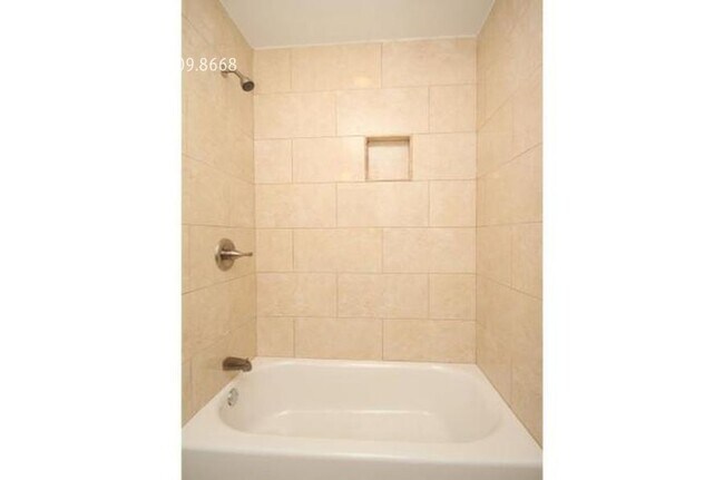 Building Photo - 1252 S 20th St