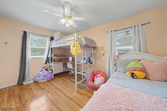 Building Photo - 23 Distler Ave