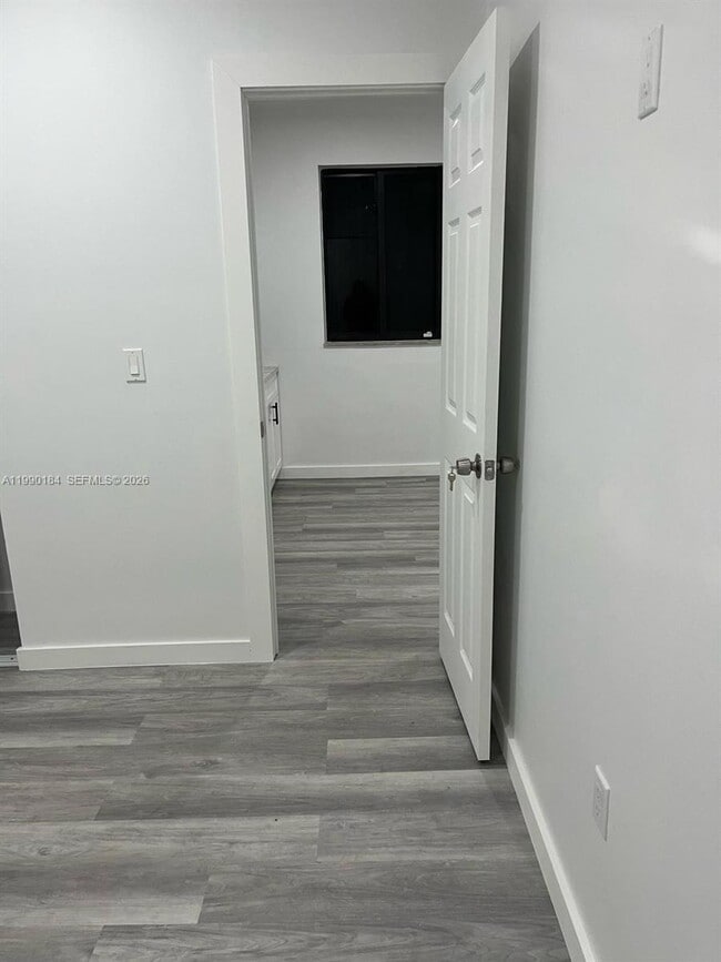 Building Photo - 555 SW 132nd Ave