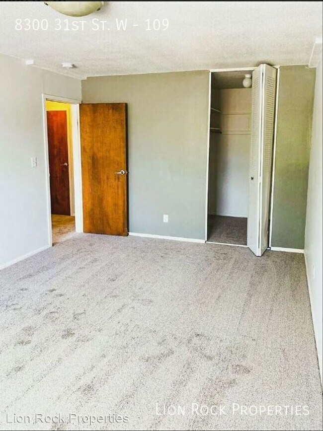 Building Photo - 8300 W 31st St