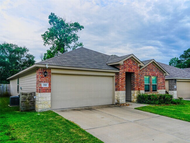 Building Photo - 332 Pecos Dr
