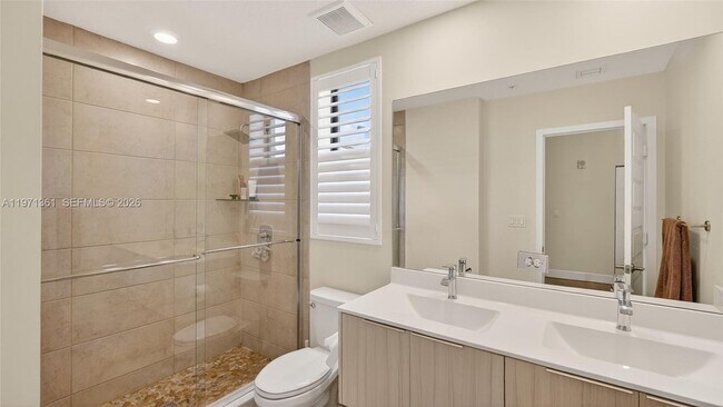 Building Photo - 10455 NW 82nd St