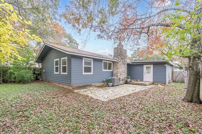 Building Photo - 8 Spalding Cir