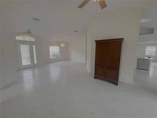 Building Photo - 11435 SW 140th Ave