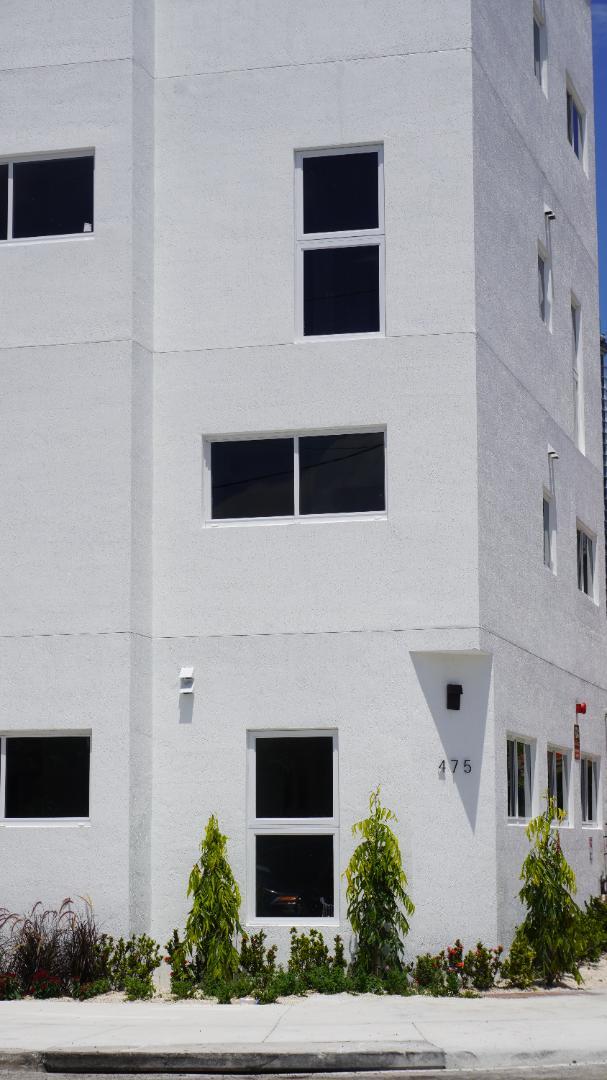 Building Photo - 475 SW 7th St