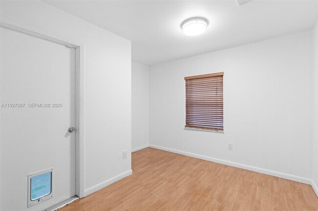 Building Photo - 10824 SW 132nd Cir Ct