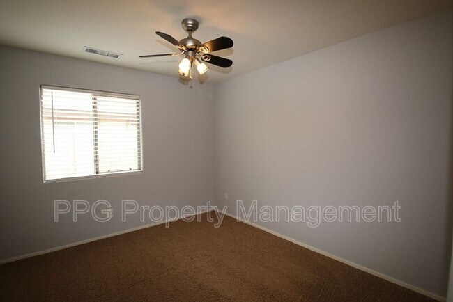 Building Photo - 25849 W St Kateri Dr