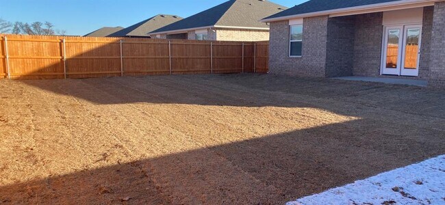 Building Photo - 12421 Bluford Ln