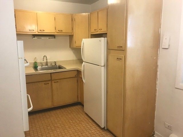 Kitchen (2) - 1929 Harrison St