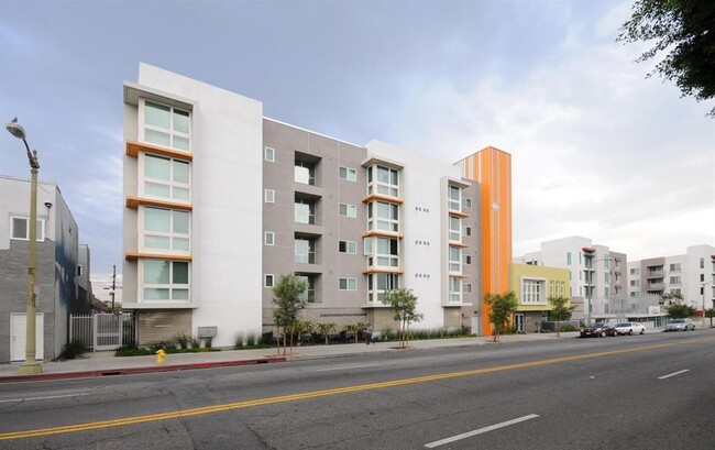 Primary Photo - 3535 Whittier Blvd