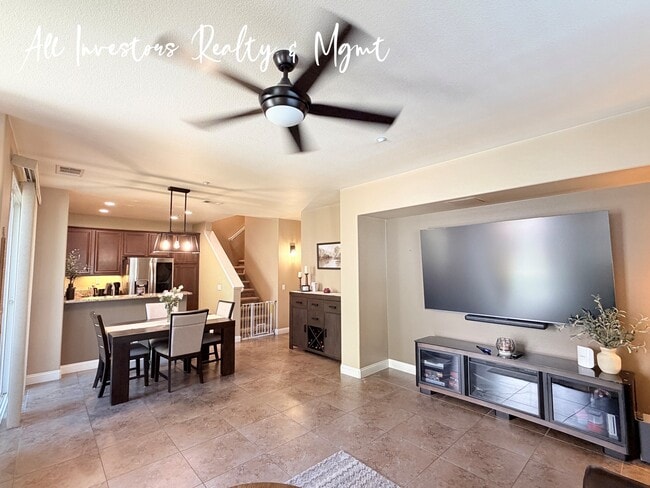 Building Photo - 44972 Bellflower Ln
