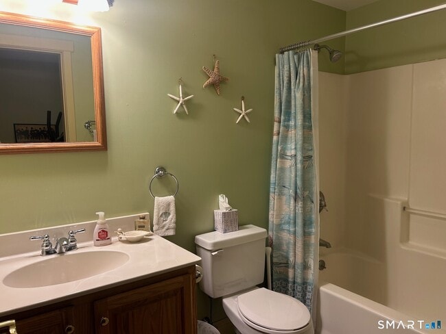 Building Photo - 332 Shore Dr