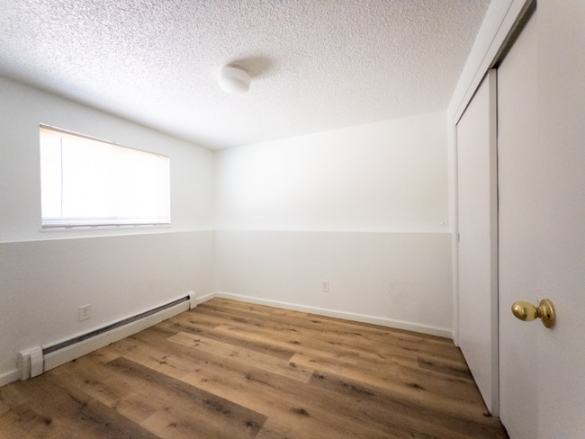 Building Photo - 2136 Friendship Pl