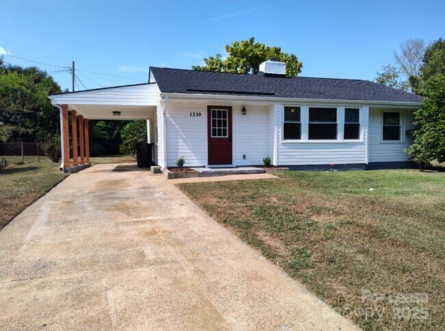 Primary Photo - 1239 Bose Ave