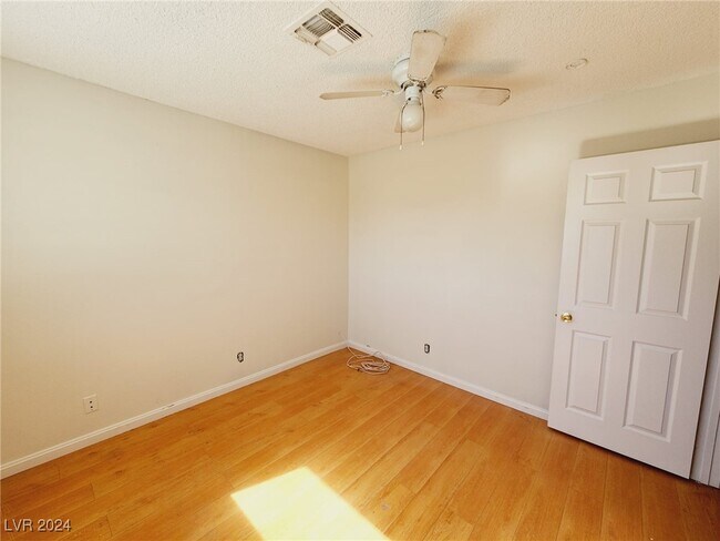 Building Photo - 3565 S Calmosa St