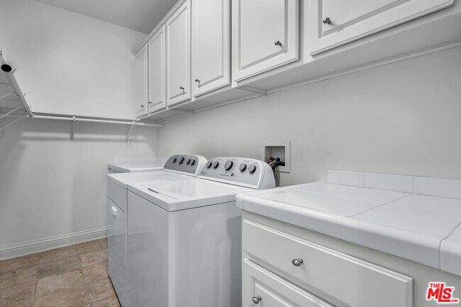 Building Photo - 16730 Calle De Catalina