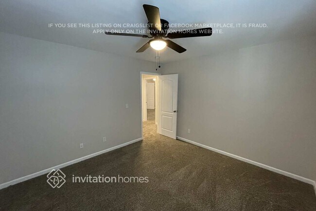 Building Photo - 136 Autumn Bluff Cir