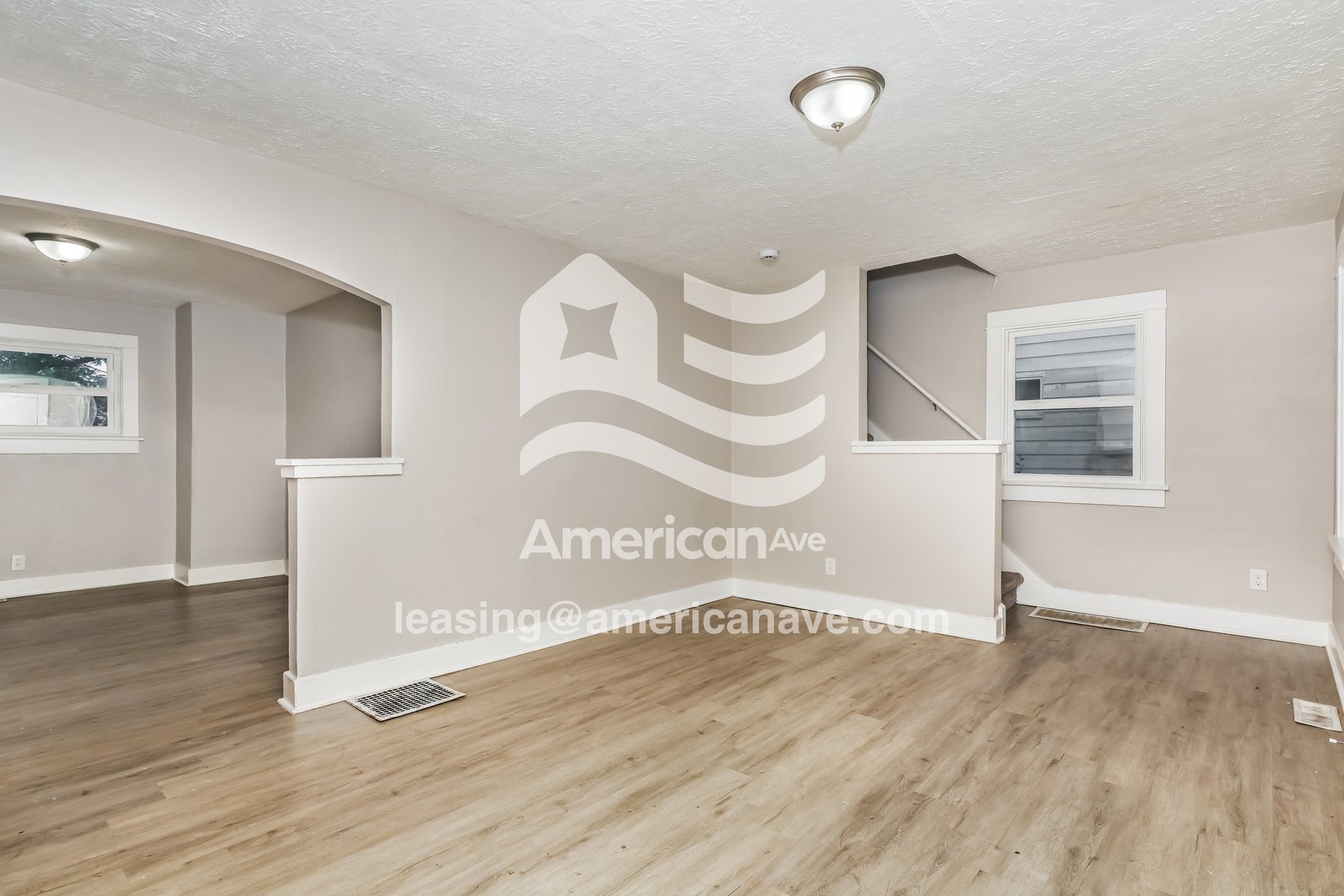 Building Photo - 329 Pointview Ave