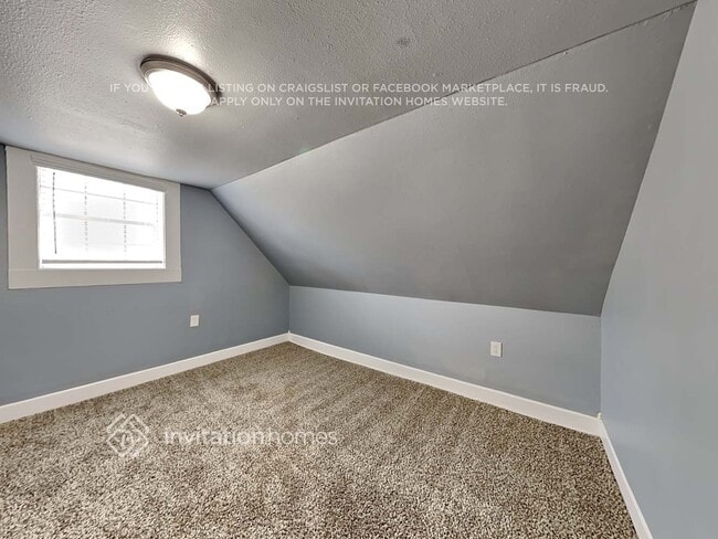 Building Photo - 500 Hill