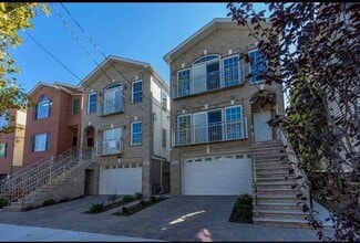 Building Photo - 210.5 Terrace Ave